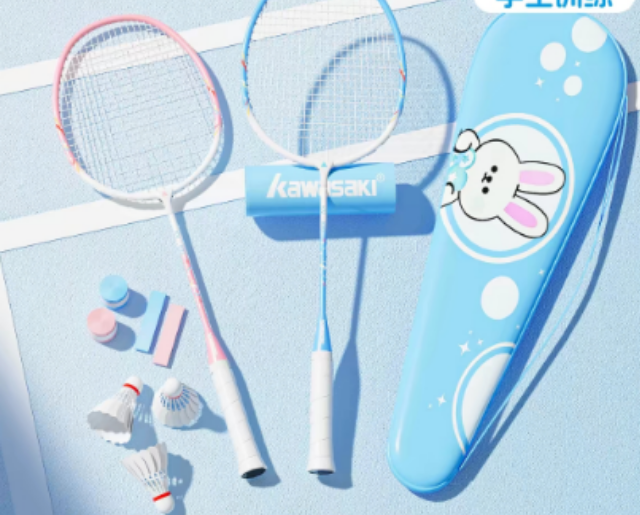 想要一副羽毛球拍